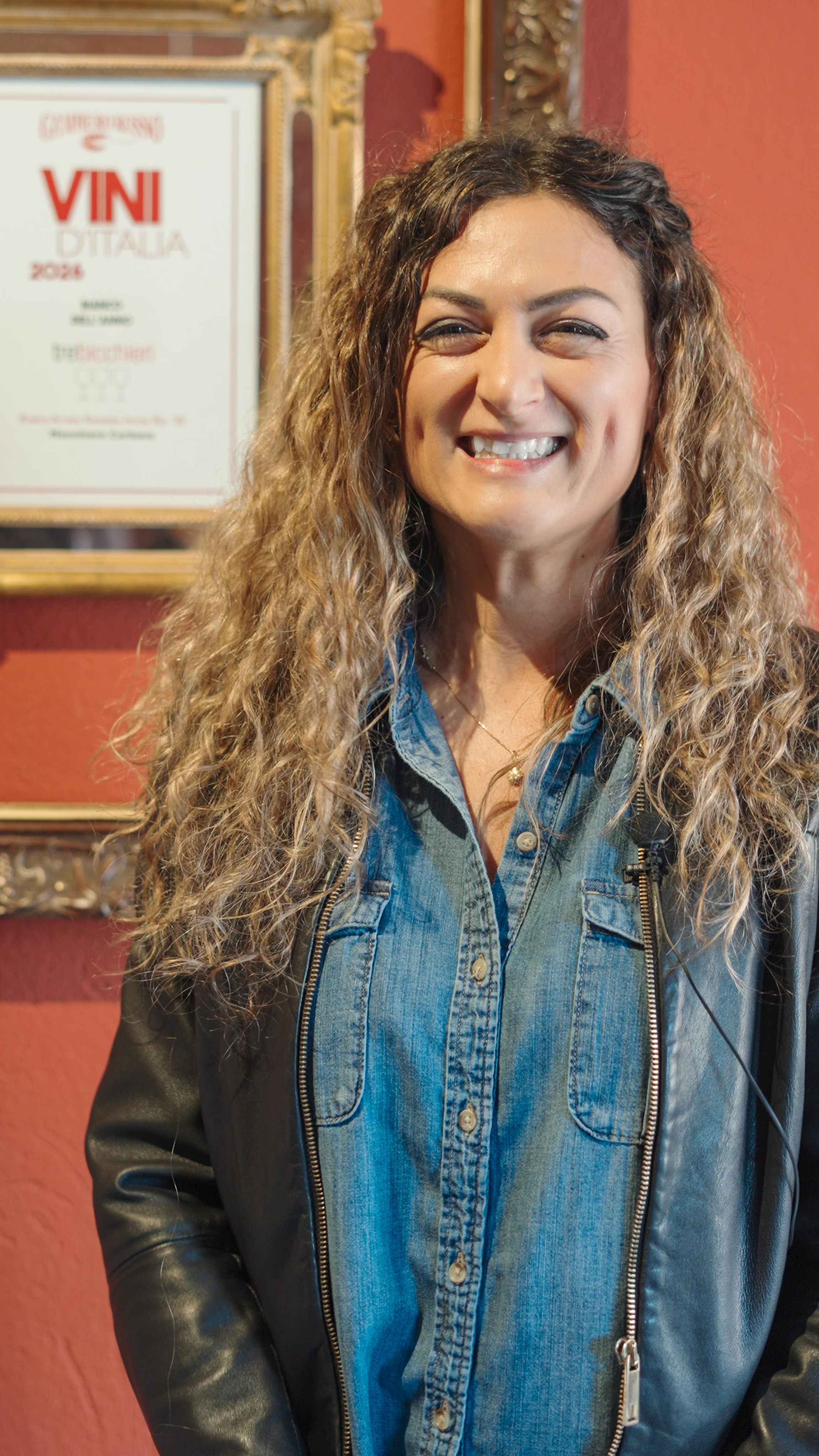 “IL BIANCO DELL’ANNO RACCONTATO DA CHI LO FA” Episodio 4 

Dietro un grande vino c’è una storia di grandi complicità.
Lucrezia ci porta dietro le quinte della creazione del Renesio Incisa, il miglior Bianco d’Italia 2026 🇮🇹🥂:
Dall’idea embrionale del marito winemaker Francesco alla decisione di acquistare il vigneto, che ha quasi fatto rischiare il matrimonio! 😅😂
-
-
“THE BEST WHITE OF THE YEAR 2026 TOLD BY ITS MAKERS” Episode 4

Behind a great wine there is a story of great complicity.
Lucrezia takes us behind the scenes of the creation of Renesio Incisa, the best  White wine of Italy 2026 🇮🇹🥂:
From the embryonic idea of the winemaker and husband Francesco to the decision to buy the vineyard, which almost risked the marriage! 😅😂

#monchierocarbonewinery #winelover #bestitalianwine
#topitalianwines #roeroarneis 

🇪🇺 CAMPAIGN FINANCED ACCORDING TO EU REGULATION N. 2021/2115
🇮🇹 MINISTRY OF AGRICULTURE, FOOD SOVEREIGNTY AND FORESTS