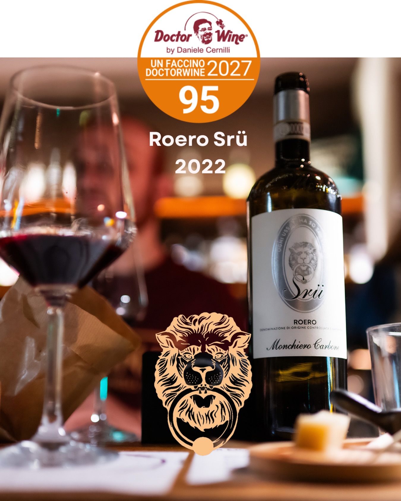 La guida di @doctor.wine assegna 95/100 e il Faccino DoctorWine al nostro Roero SRÜ 2022 ! 💫

Srü è il nome della menzione geografica aggiuntiva dove sorge la vigna dedicata a questo cru di Roero Docg, si trova a Canale ed è caratterizzata da un terreno fortemente sabbioso tipico del nostro territorio, che dà origine ai tannini vellutati e morbidi, peculiarità del Nebbiolo nel Roero. 🍇
-
-
The @doctor.wine guide awards 95/100 and the DoctorWine Faccino to our Roero SRÜ 2022 ! 💫

Srü is the name of the MGA where the vineyard dedicated to this cru of Roero Docg stands, it is located in Canale and is characterized by a strongly sandy soil typical of our territory, which gives rise to velvety and soft tannins, peculiarities of the Nebbiolo in the Roero.

#roero #roerosrü #monchierocarbone #doctorwine #winelover