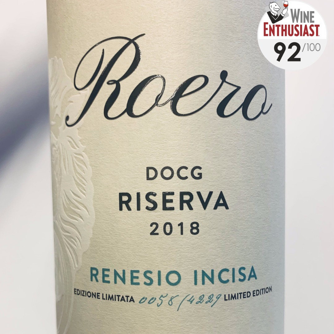 92 punti su @wineenthusiast  per il Roero Arneis Riserva RENESIO INCISA 2018 ! 
Una produzione totale di 4229 bottiglie numerate, alcune saranno disponibili in anteprima  per l'acquisto online sul nostro Wine Club, Link in BIO.
_
_
_
92 points by @wineenthusiast Roero Arneis Riserva RENESIO INCISA 2018 !
Only 4229 bottles produced, some are available for sale before the official release on our Wine Club shop online, link in BIO.

#roeroarneis #roero #roerowines #monchierocarbonewinery #monchierocarbone #renesioincisa2018 #renesioincisa #wineenthusiastmagazine #wineenthusiast #92pointswineenthusiast #92pointswine #piemontewines #langheroero #langheroeromonferrato #langhe #winelover #wine #italianwine #piedmontwine #wineaddict #roeroarneisriserva #wineclub #whitewine #whitewinelover #bestwine